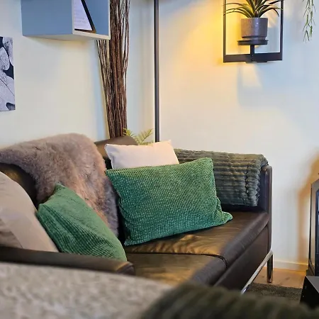 Appartement Fuer Zwei Direkt An Der Piste In Fee Saas Fee