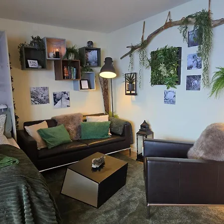 Appartement Fuer Zwei Direkt An Der Piste In Fee Saas Fee