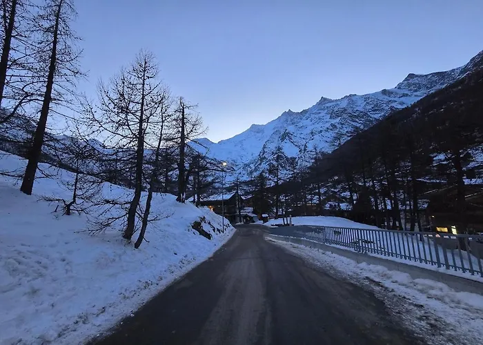 Fuer Zwei Direkt An Der Piste In Fee Saas Fee